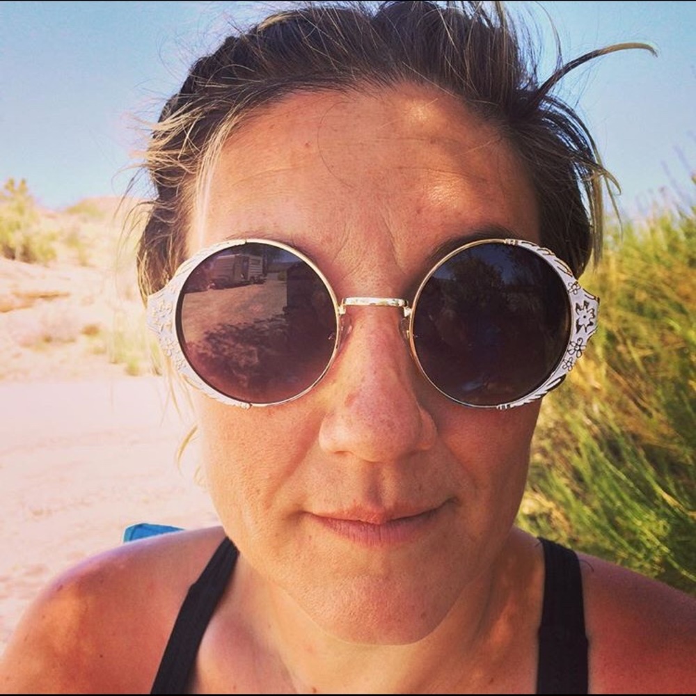 Meet your Posher, Cristina